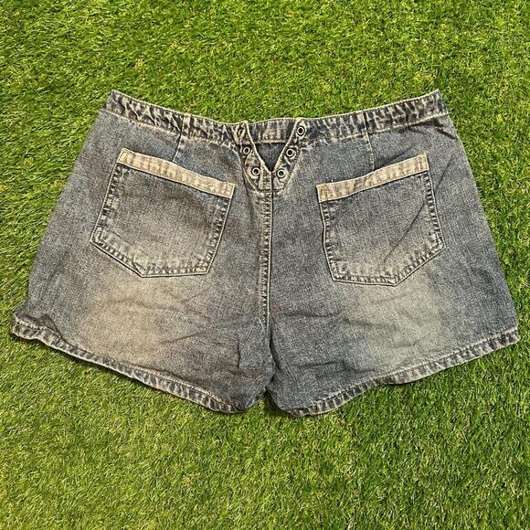 Union Bay Vintage Denim Shorts - Picture 4 of 5